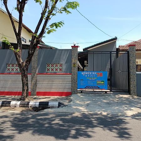 Homestay Dan Kost 78 Jepara Exterior foto
